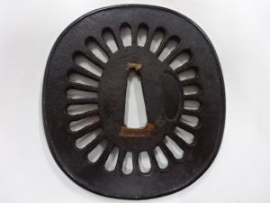 鉄地　透かし　赤銅　覆輪　鍔